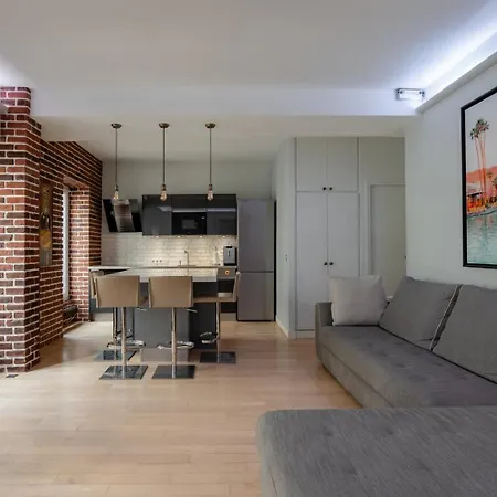 Calm Modern 1br, Premium Comfort In *
