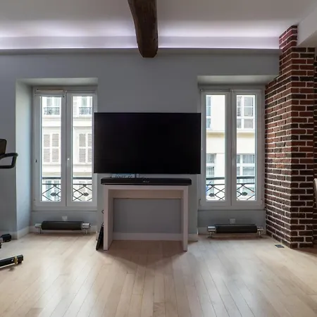 Διαμέρισμα Calm Modern 1br, Premium Comfort In *