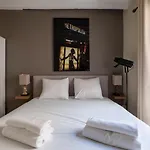 Calm Modern 1br, Premium Comfort In
