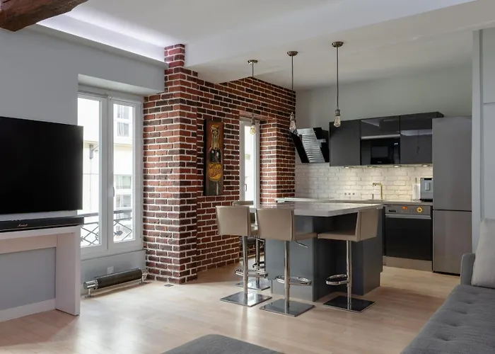 דירה Calm Modern 1br, Premium Comfort In *