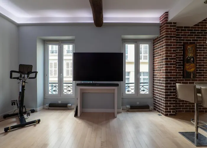 דירה Calm Modern 1br, Premium Comfort In *